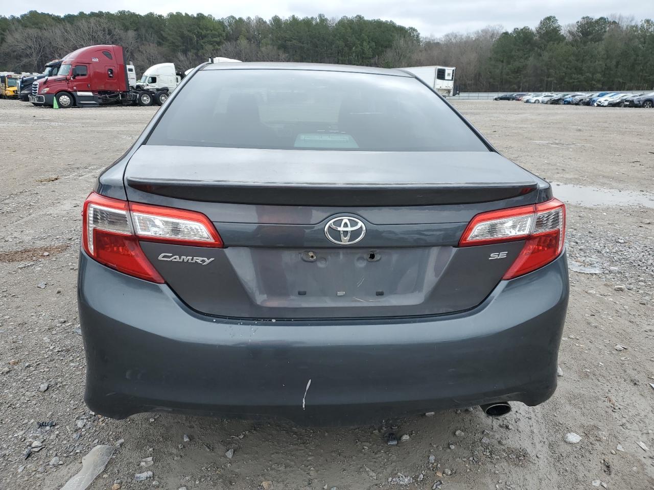 2013 Toyota Camry - Image 6