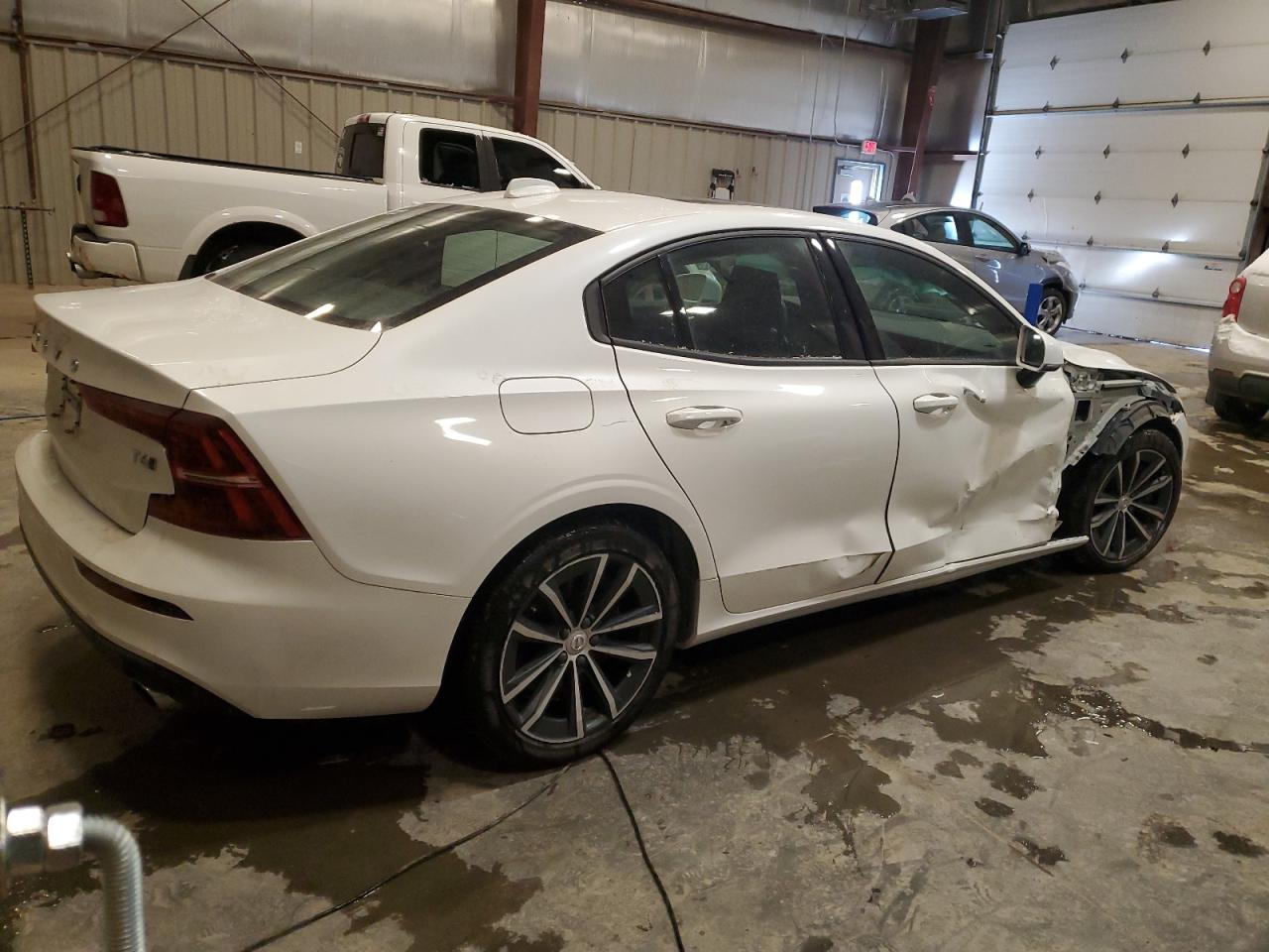 2021 Volvo S60 - Image 3