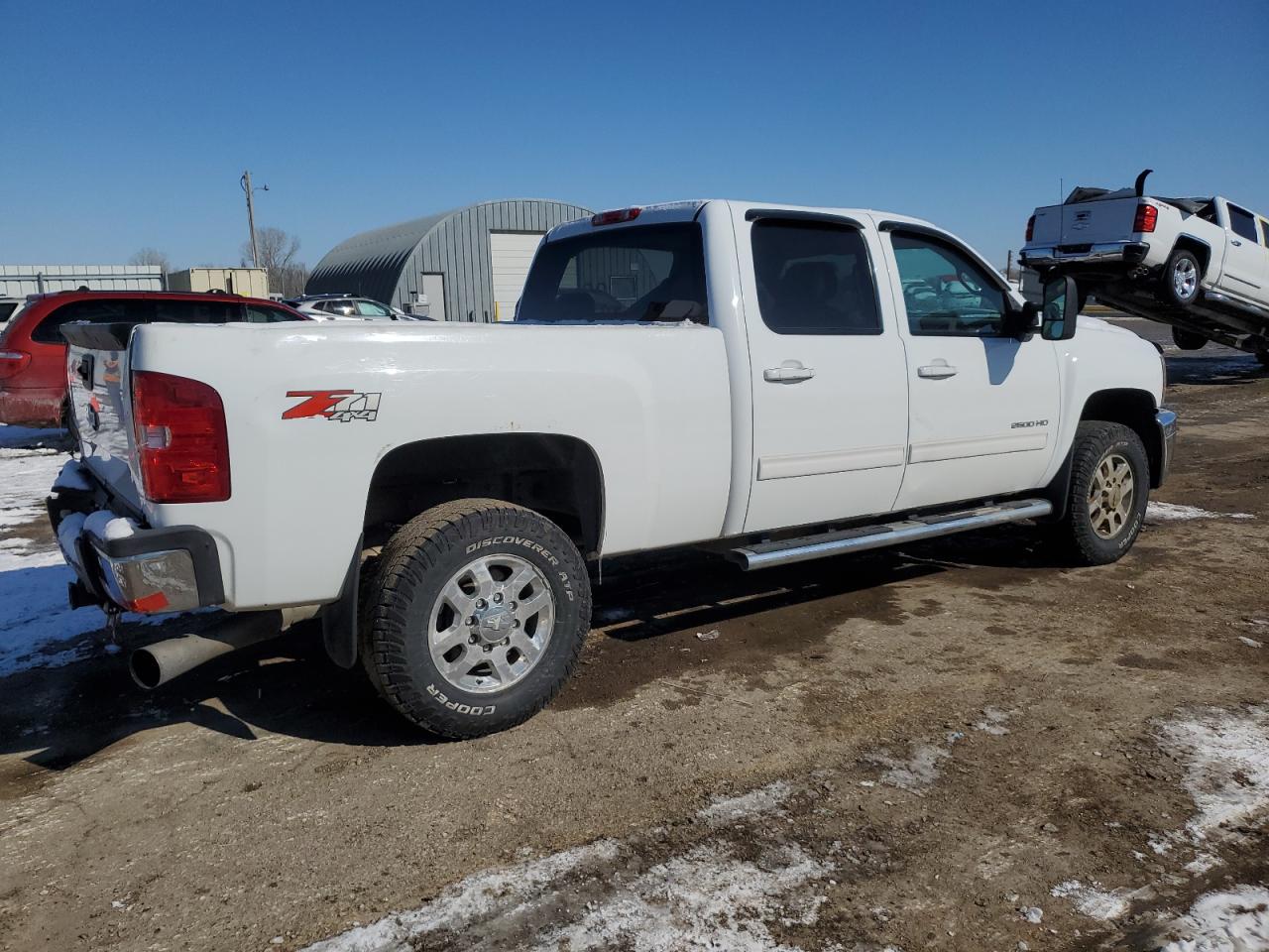2011 Chevrolet Silverado - Image 3