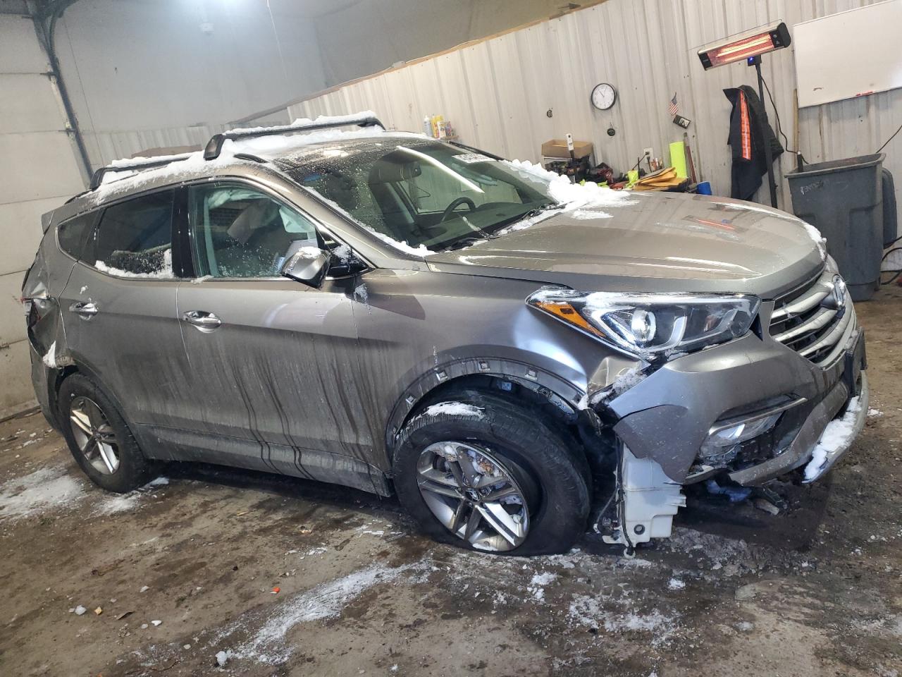2017 Hyundai Santa Fe - Image 4
