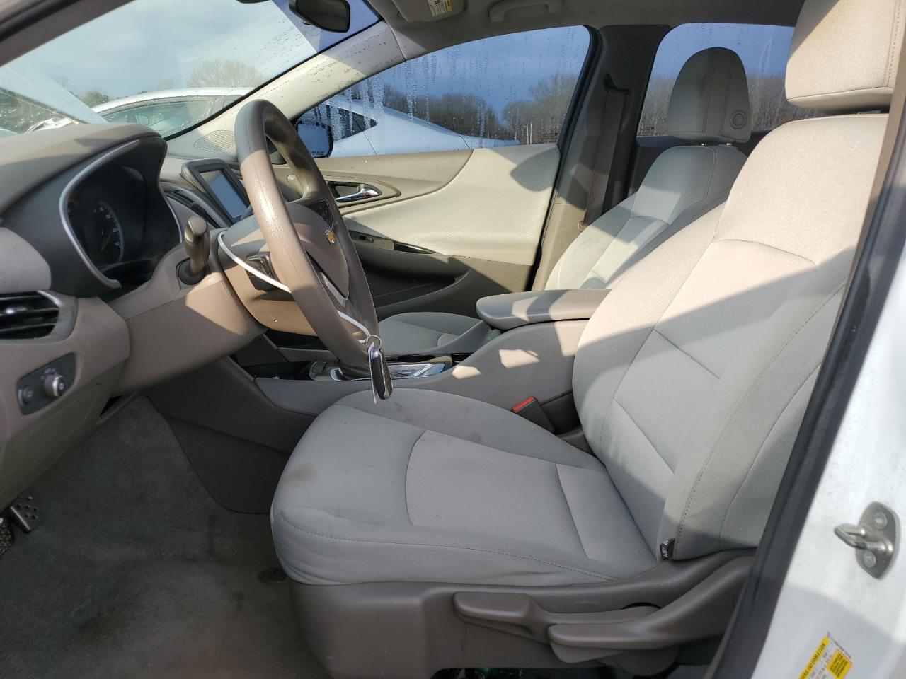 2017 Chevrolet Malibu - Image 7