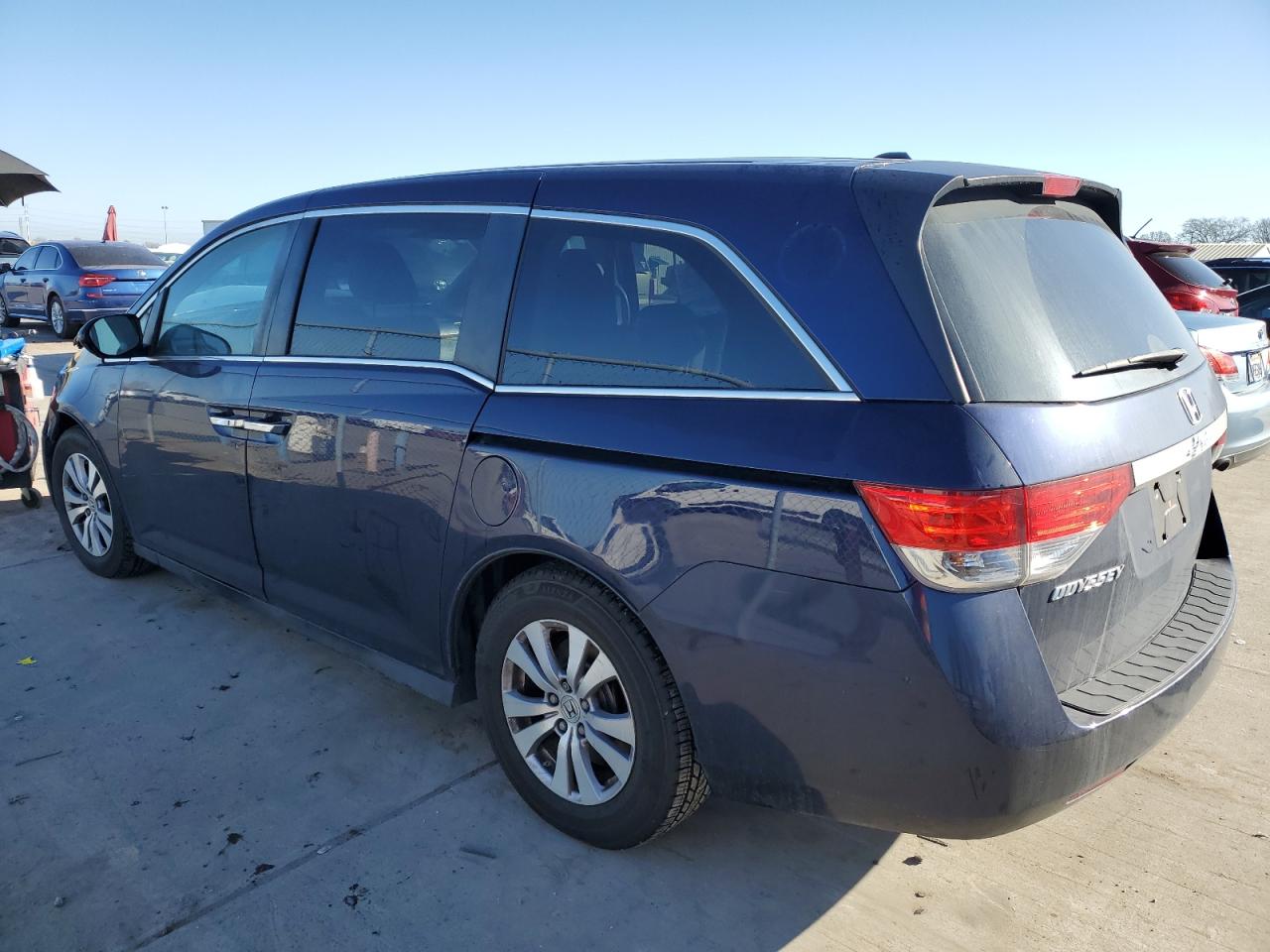 2014 Honda Odyssey - Image 2