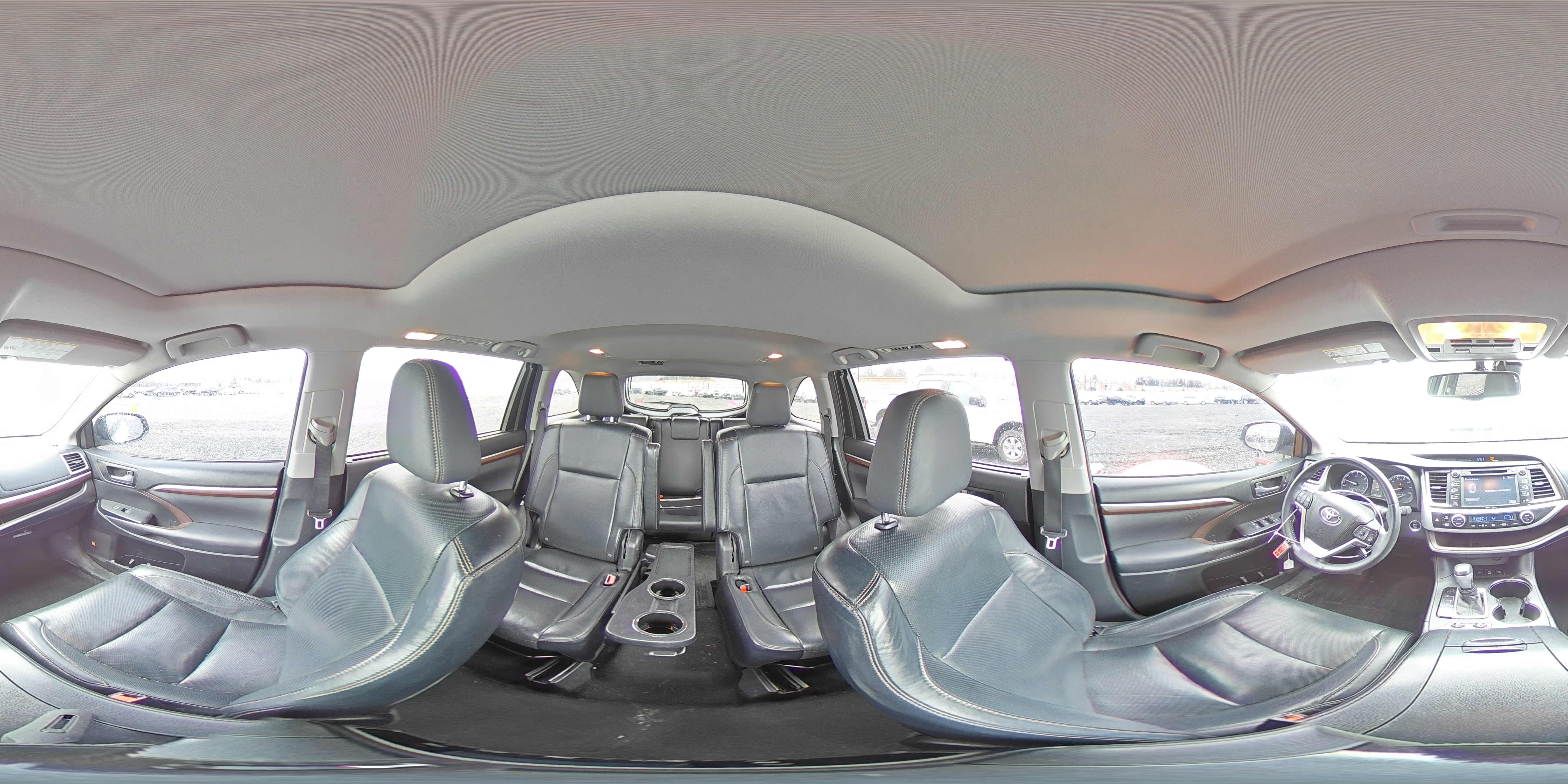 2015 Toyota Highlander - Image 14