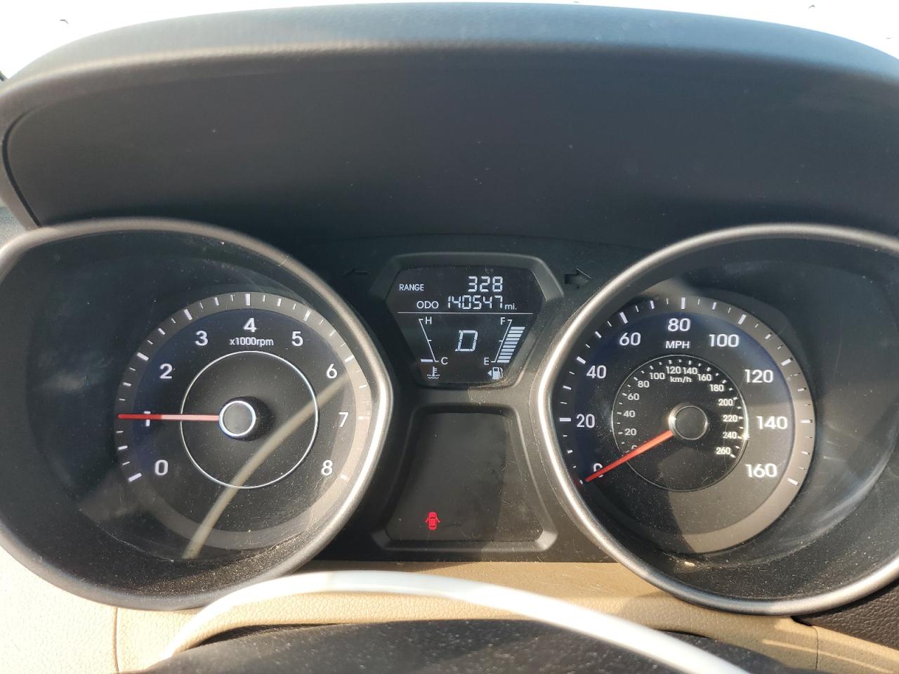 2013 Hyundai Elantra - Image 9