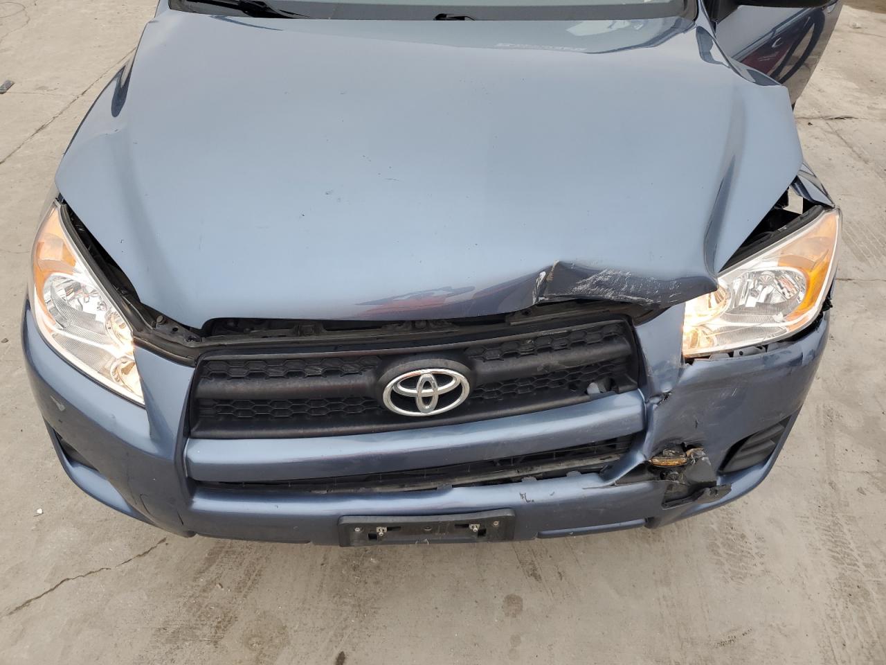 2012 Toyota RAV 4 - Image 12