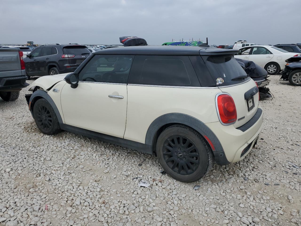 2017 MINI Cooper - Image 2