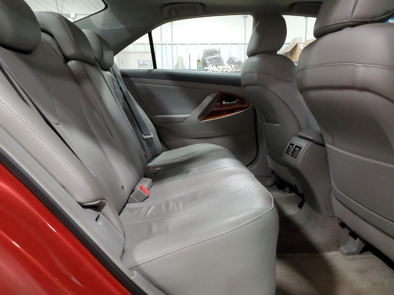 2010 Toyota Camry - Image 10