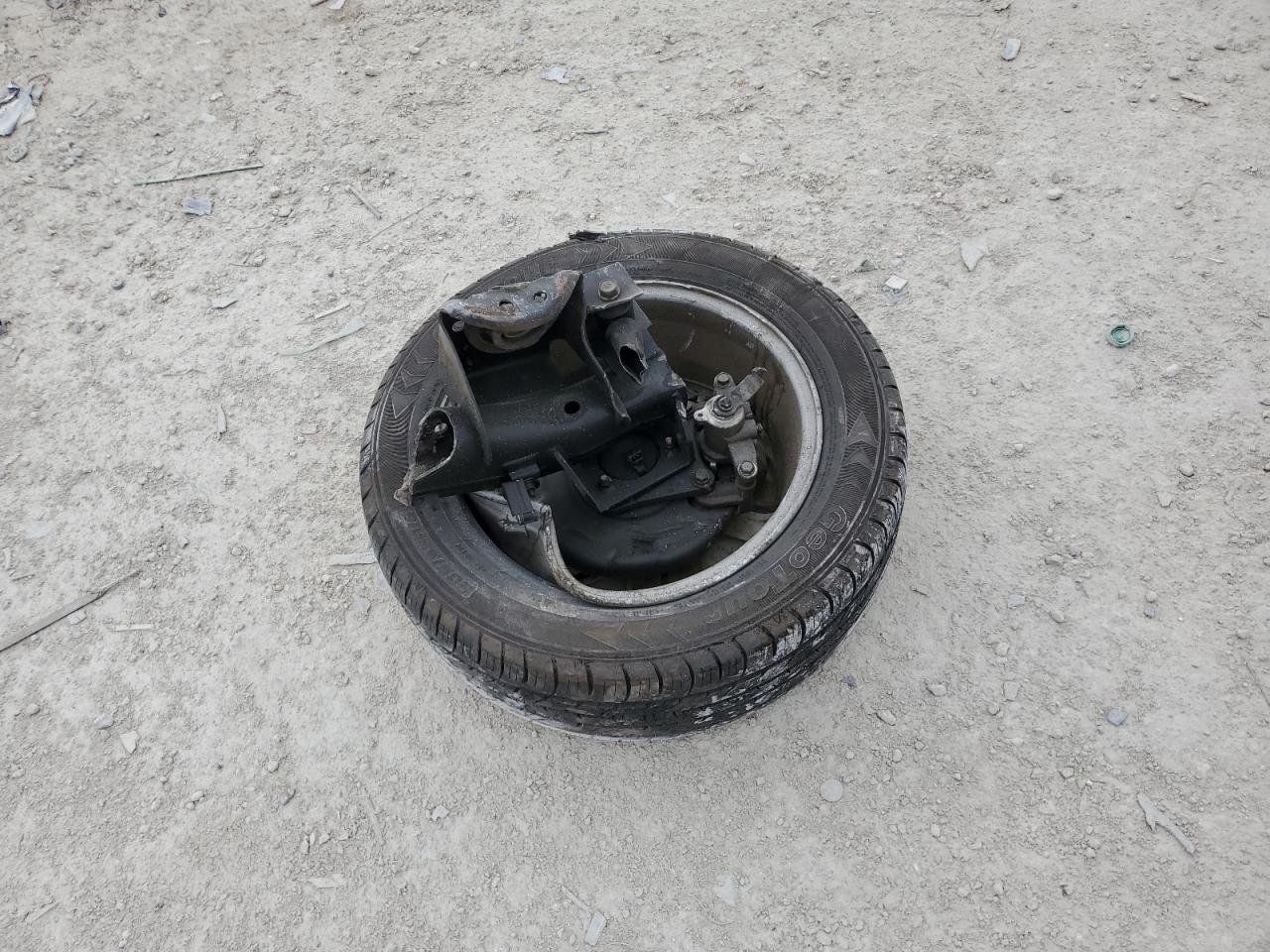 2020 Hyundai Elantra - Image 12