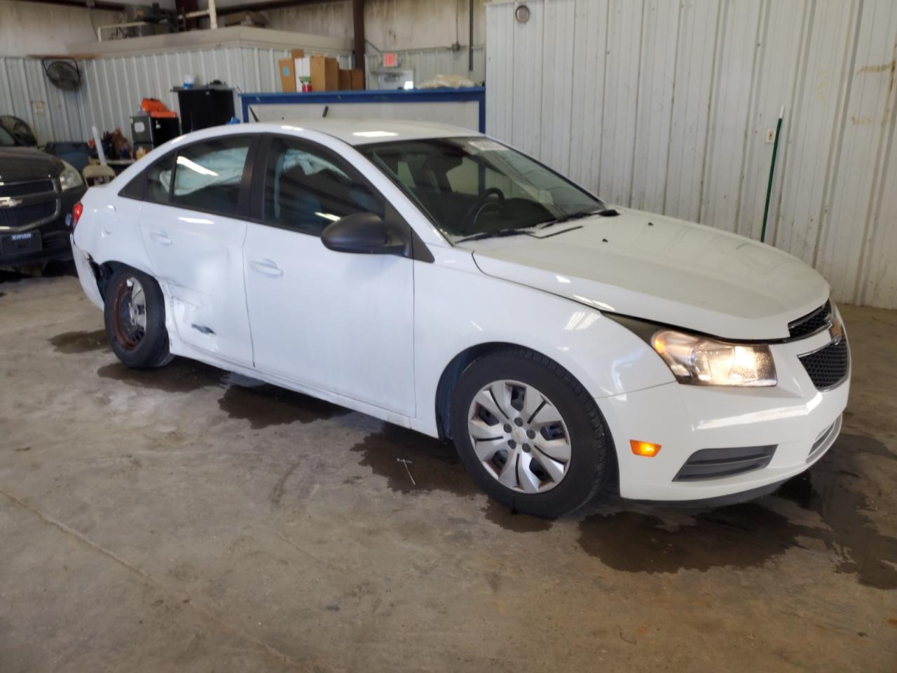 2013 Chevrolet Cruze - Image 4