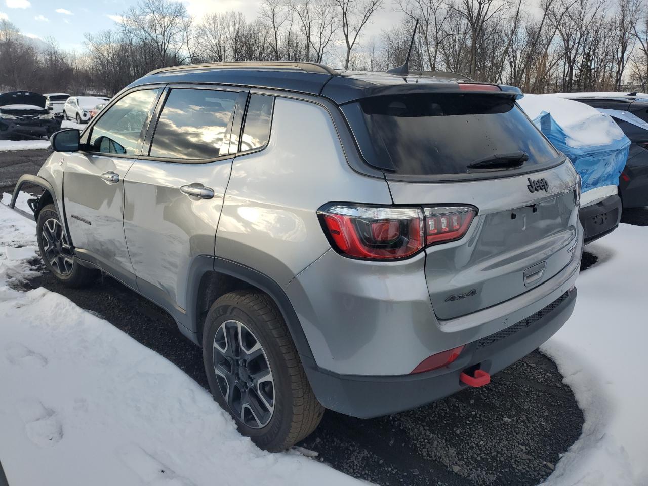 2019 Jeep Compass - Image 2