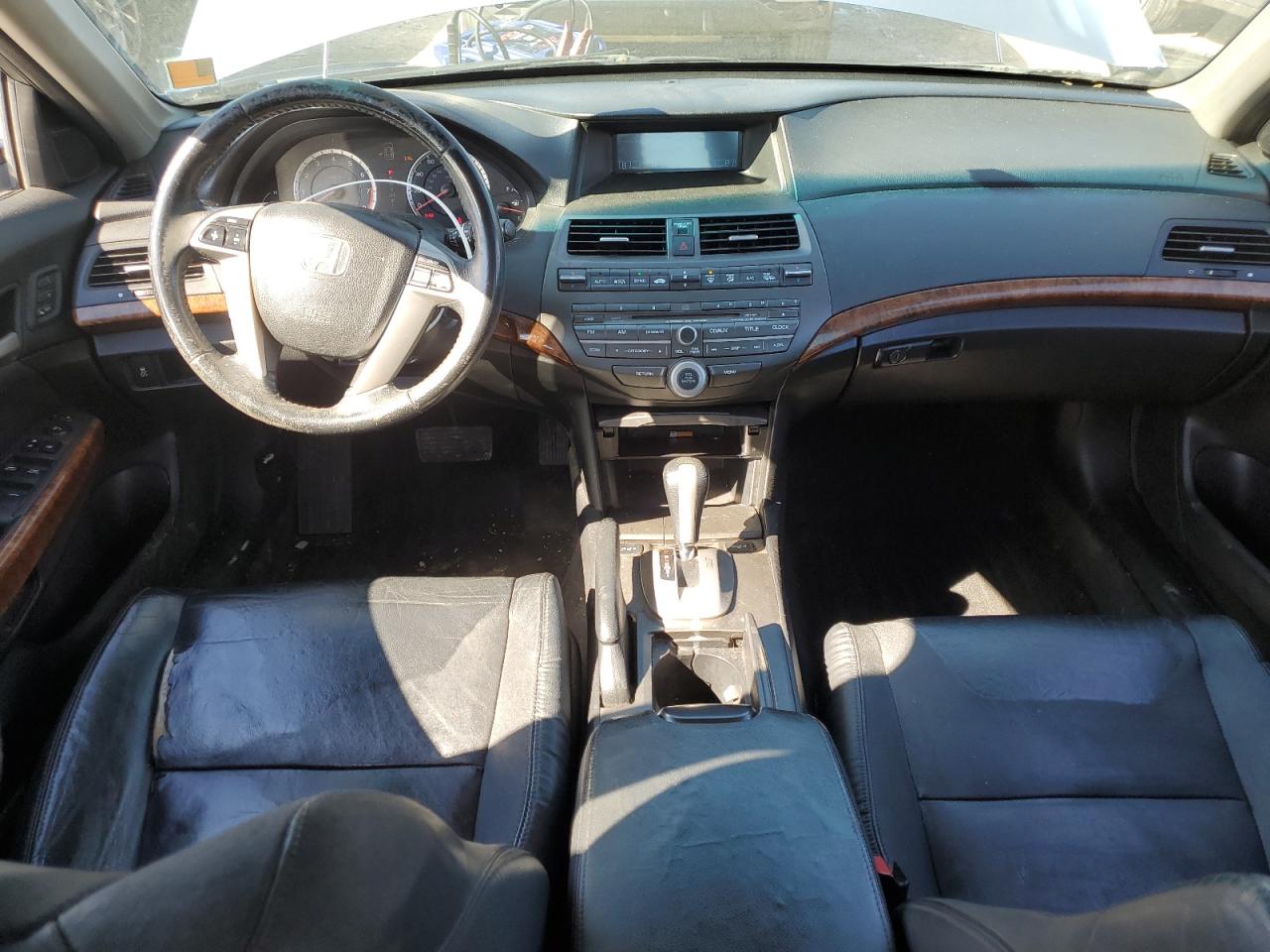 2011 Honda Accord - Image 8