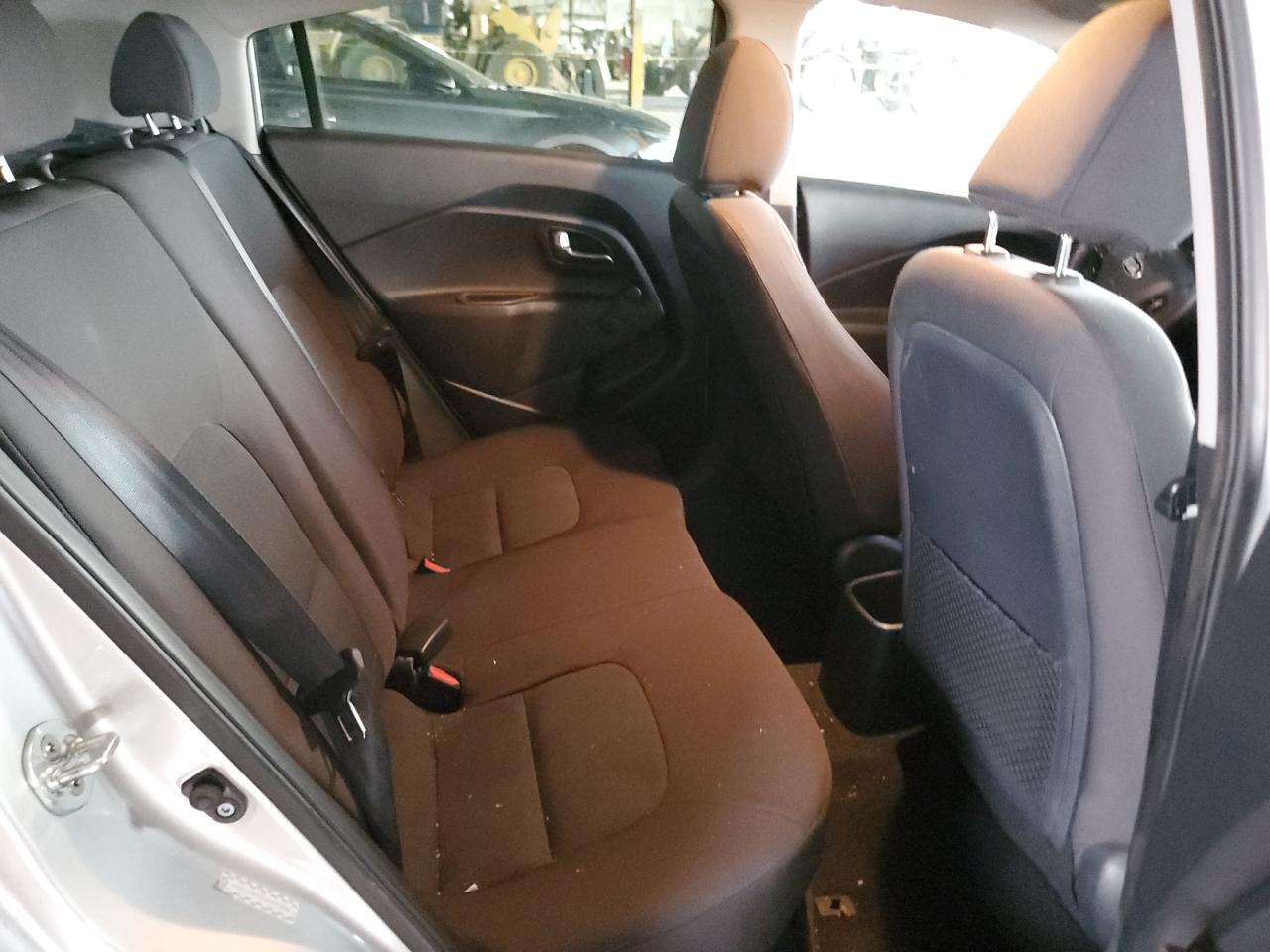 2016 Kia Rio - Image 10