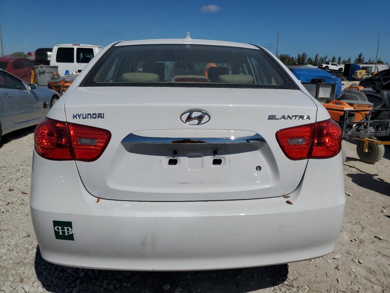2010 Hyundai Elantra - Image 6