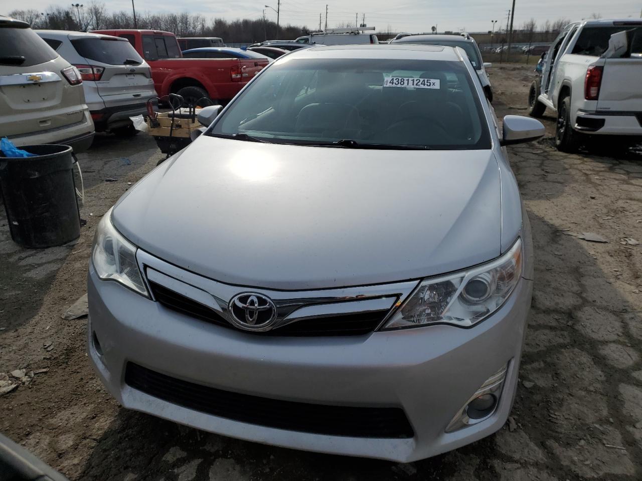 2012 Toyota Camry - Image 5