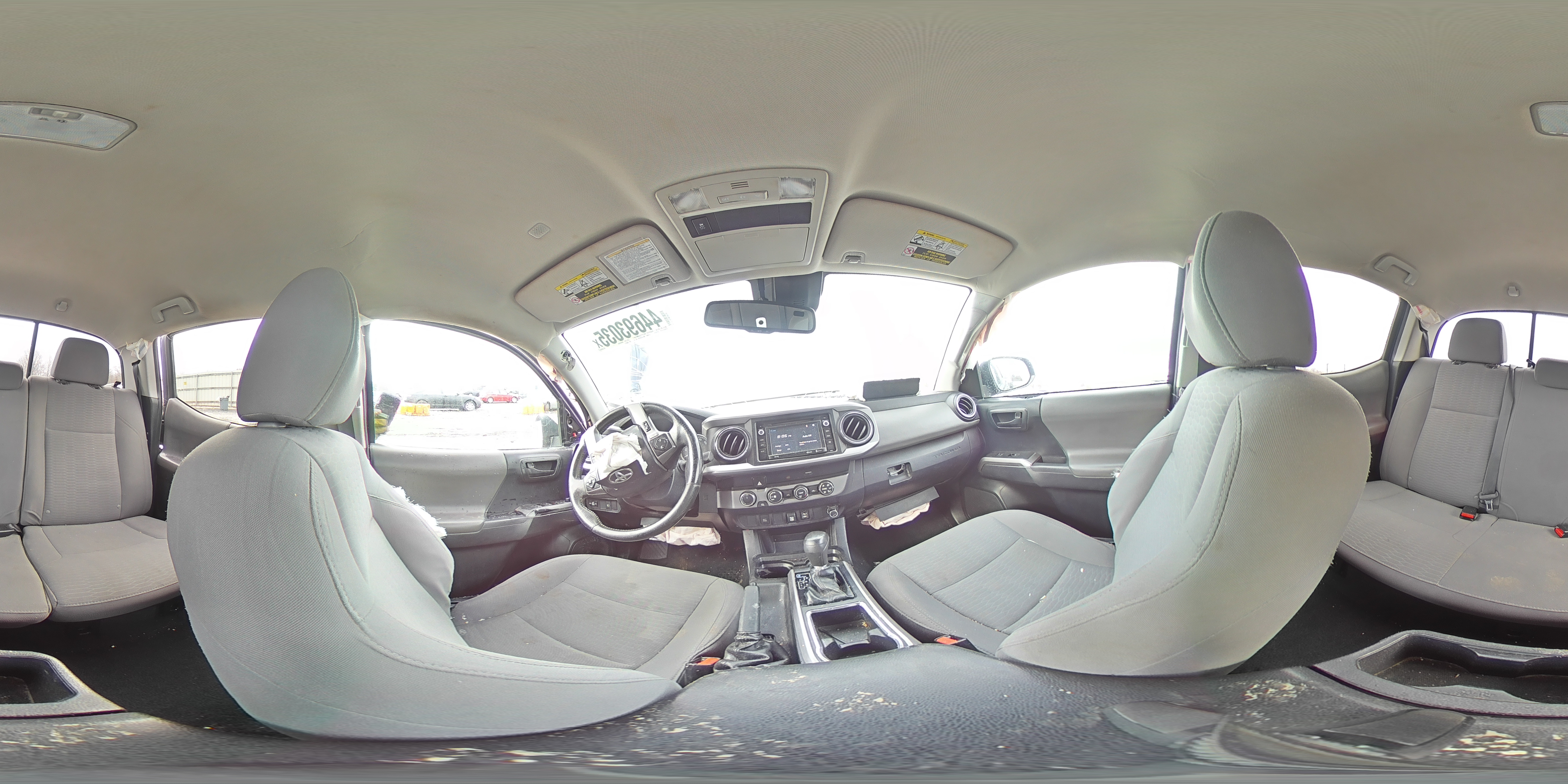 2019 Toyota Tacoma - Image 13