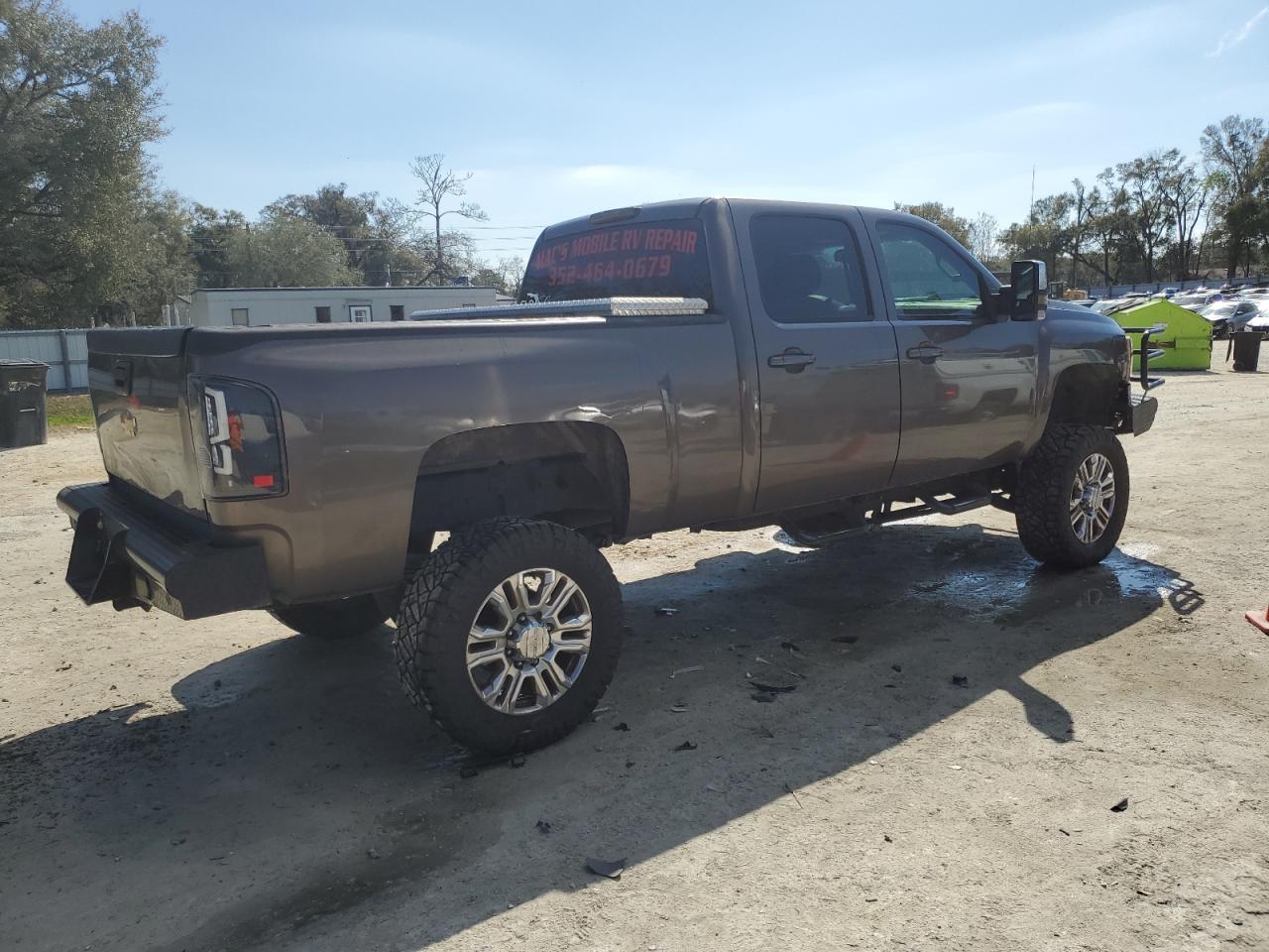2008 Chevrolet Silverado - Image 3