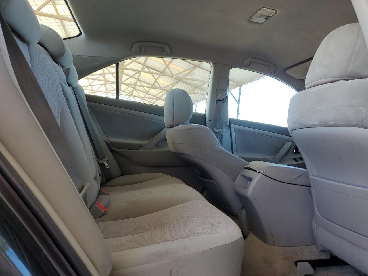 2010 Toyota Camry - Image 10