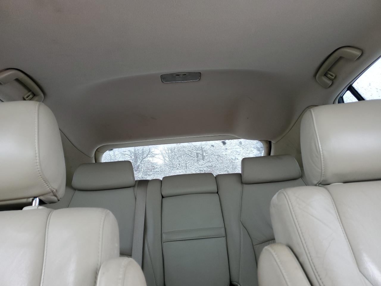 2005 Lexus RX - Image 10