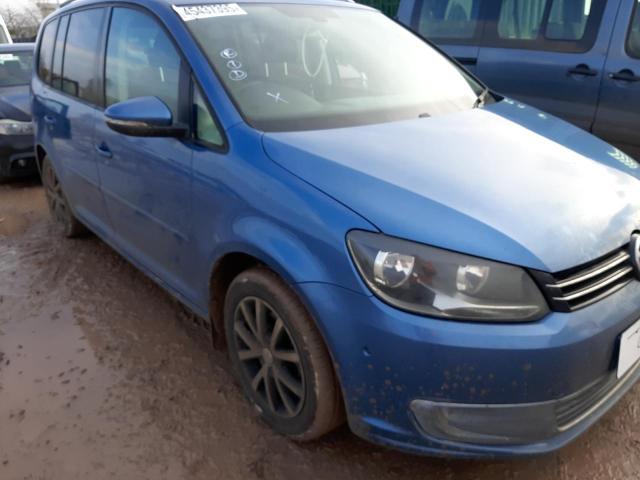 2011 VOLKSWAGEN TOURAN SE