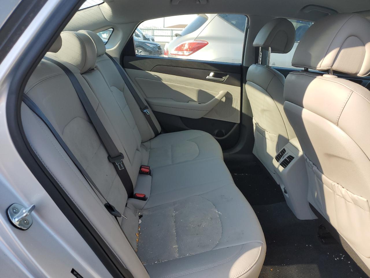2016 Hyundai Sonata - Image 10