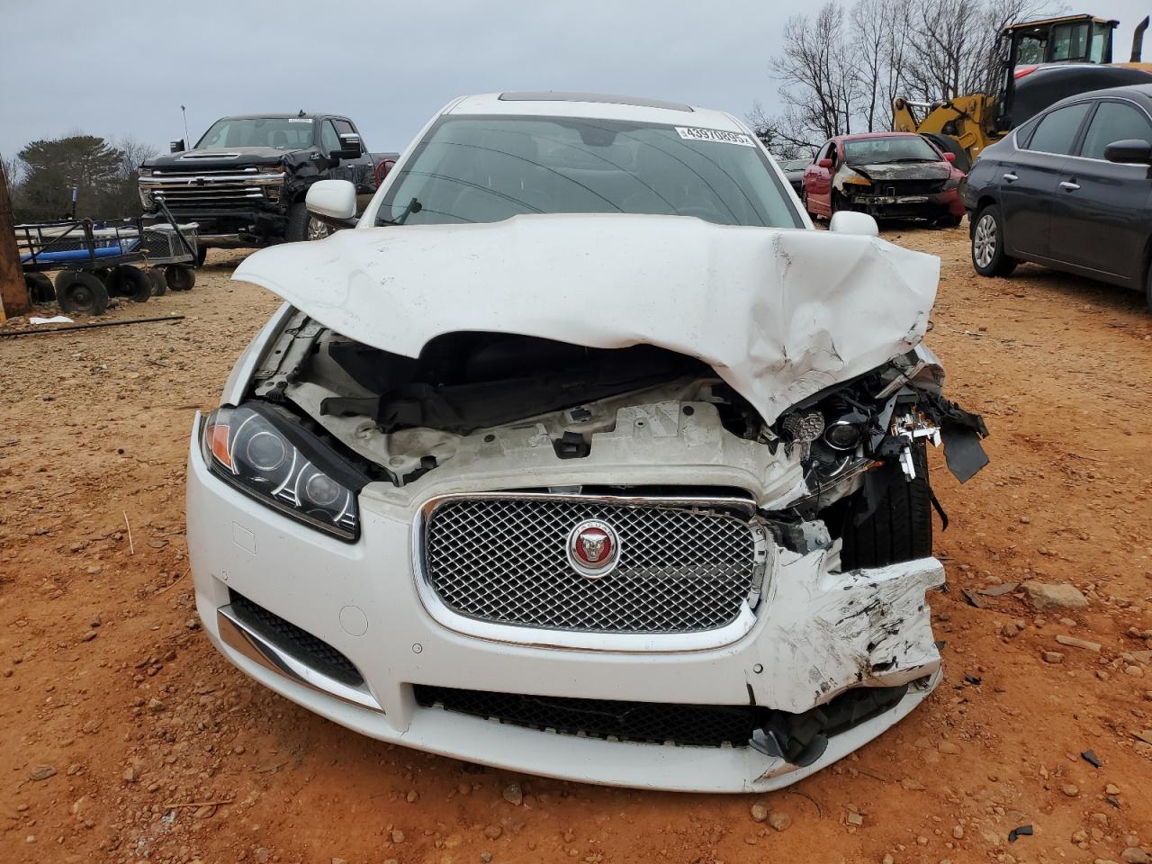 2015 Jaguar XF - Image 5