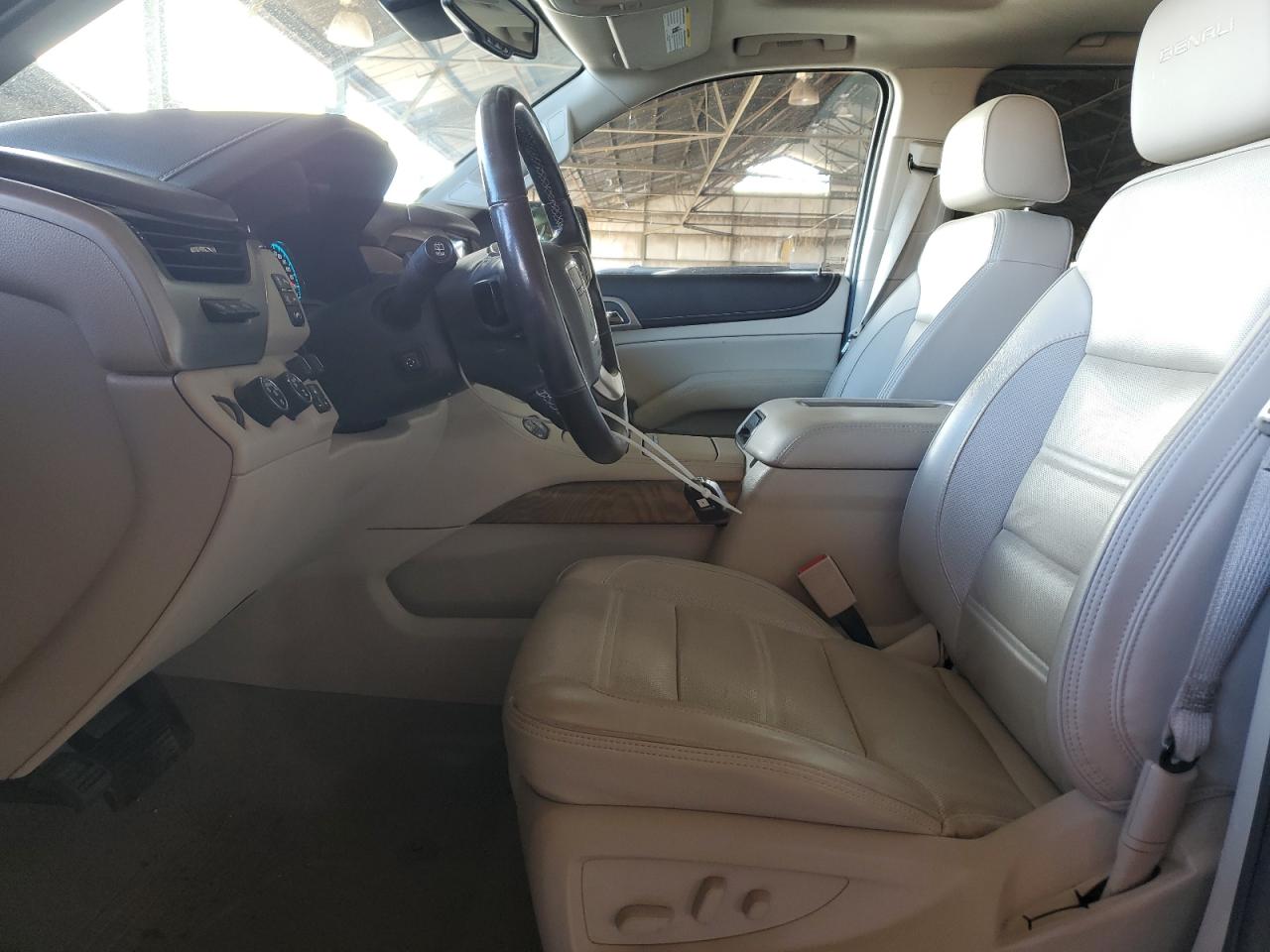 2020 GMC Yukon - Image 7