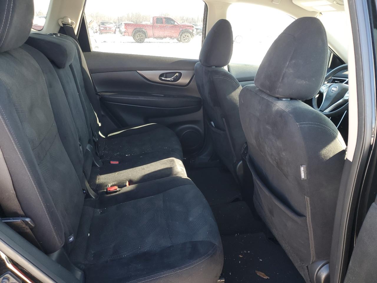 2015 Nissan Rogue - Image 11