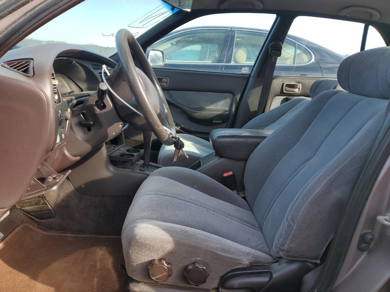 1993 Toyota Camry - Image 7