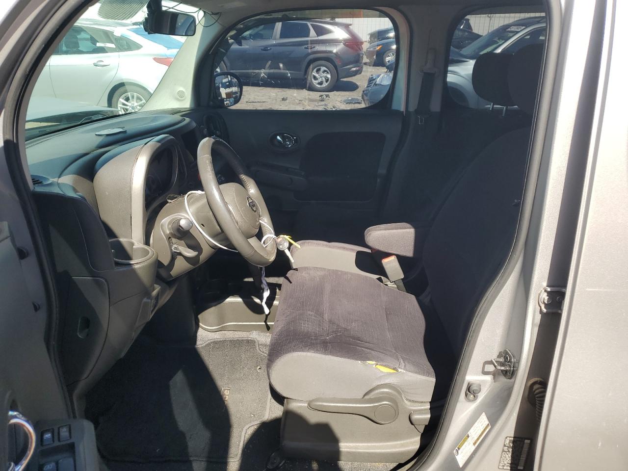 2010 Nissan Cube - Image 7