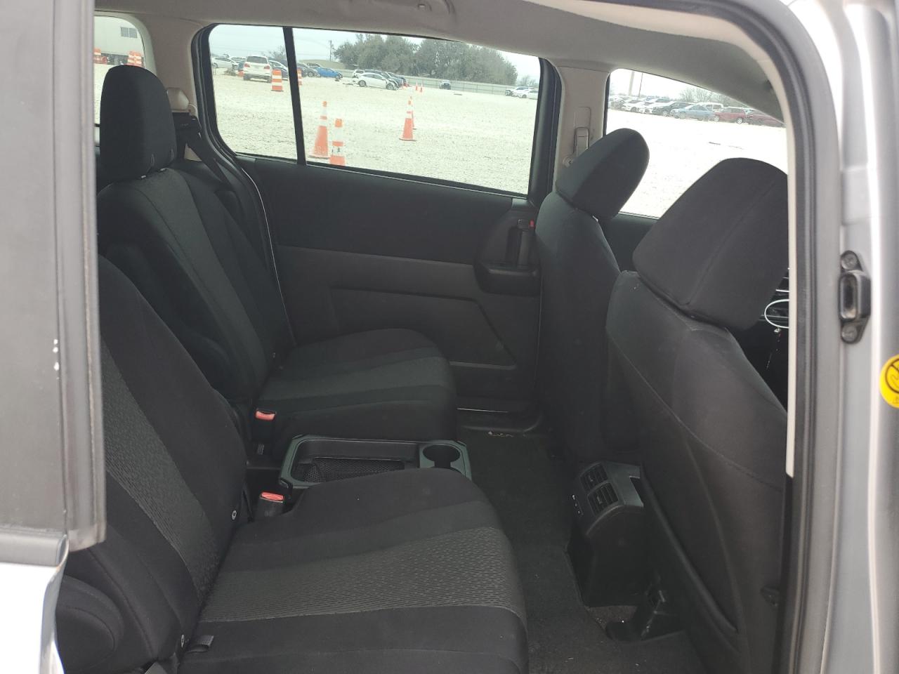 2012 Mazda 5 - Image 11