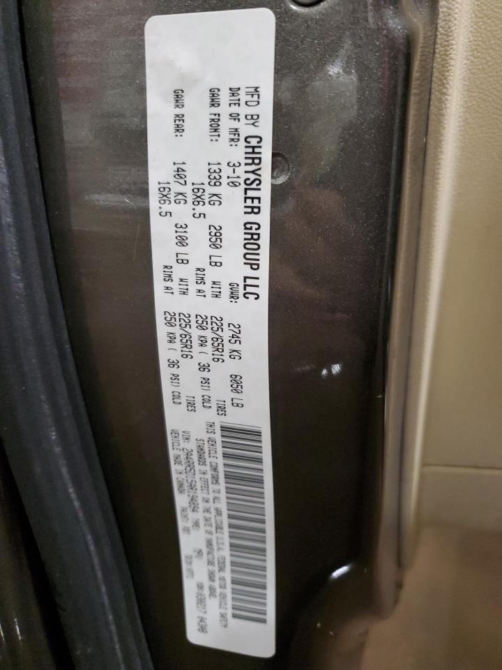 2010 Chrysler Town & Country - Image 13