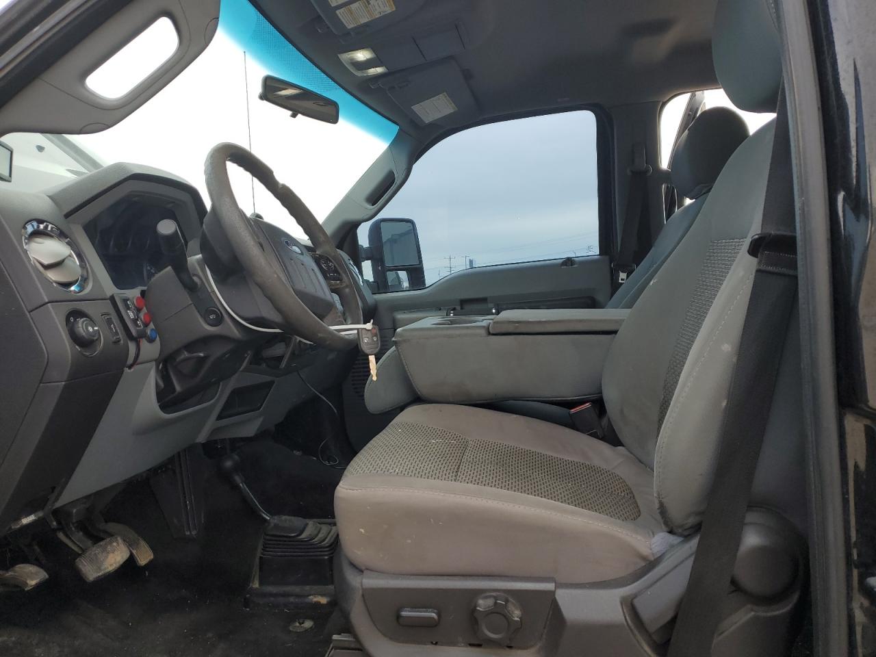 2012 Ford F350 - Image 7