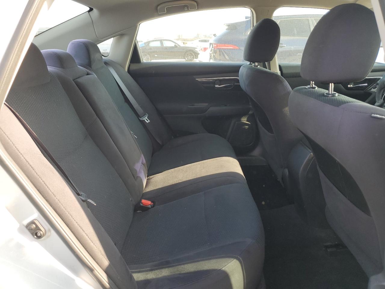 2014 Nissan Altima - Image 10