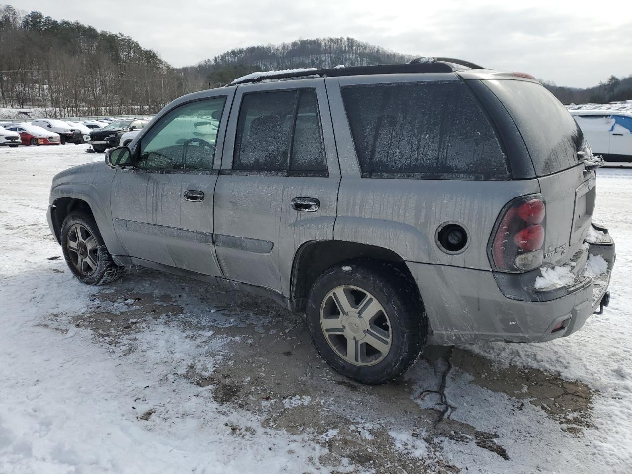 2005 Chevrolet TrailBlazer - Image 2
