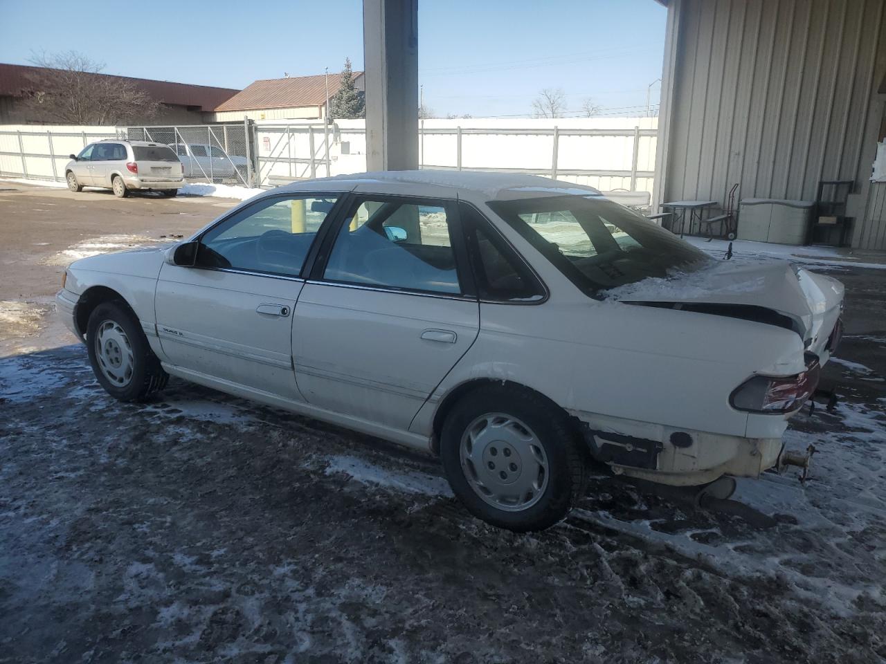 1995 Ford Taurus - Image 2