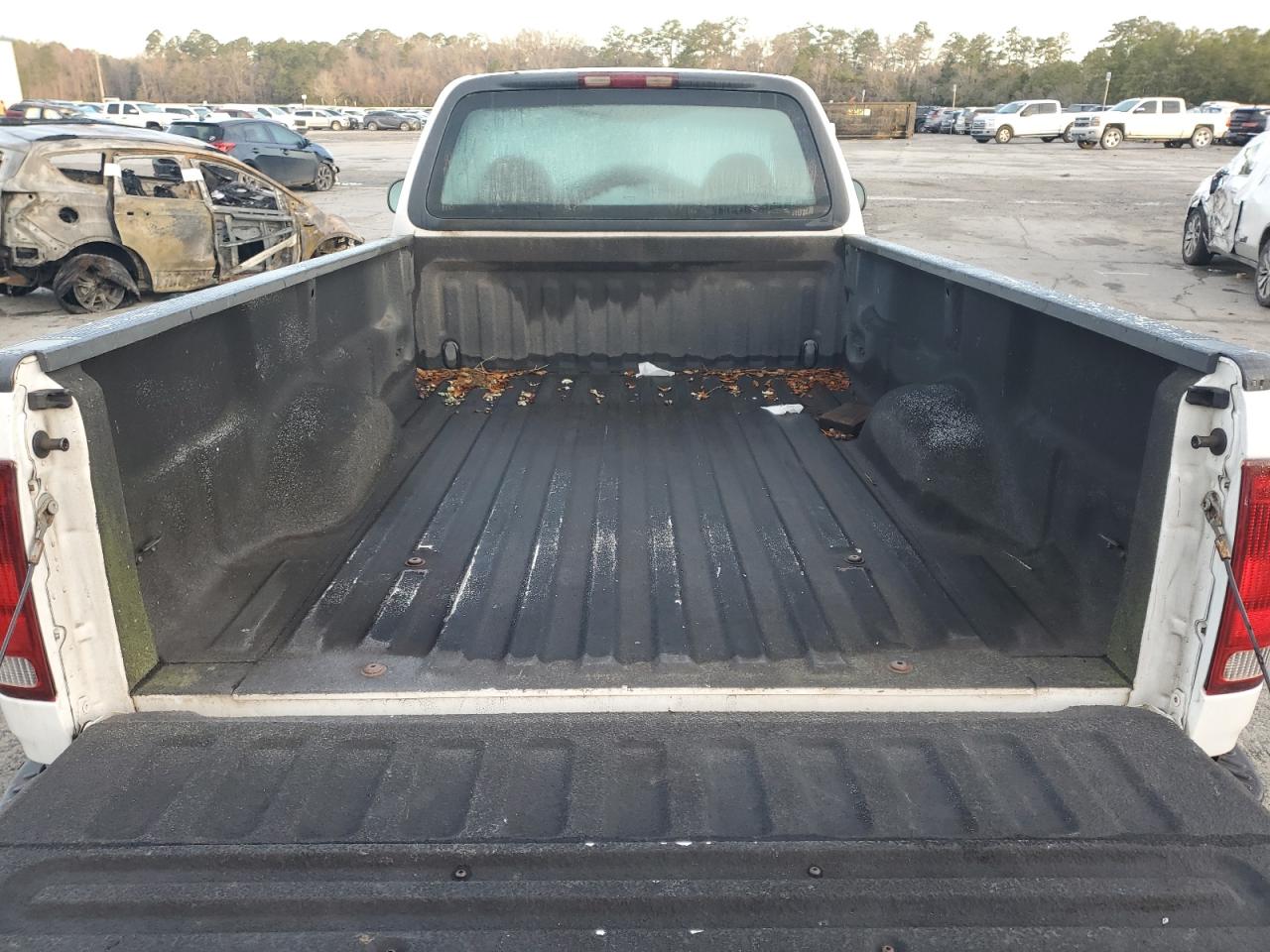 2001 Ford F-150 - Image 10