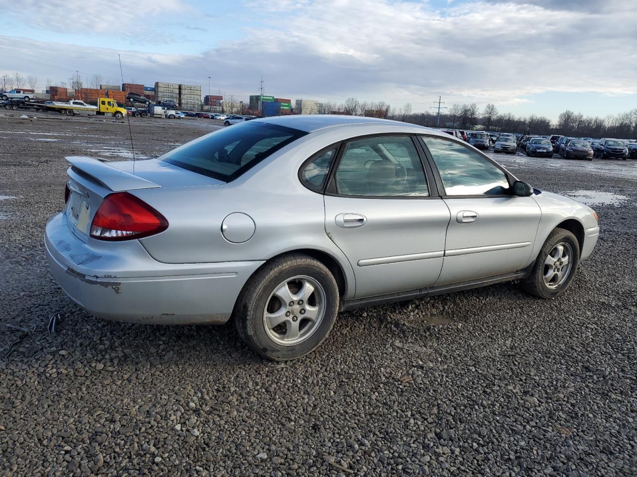 2007 Ford Taurus - Image 3