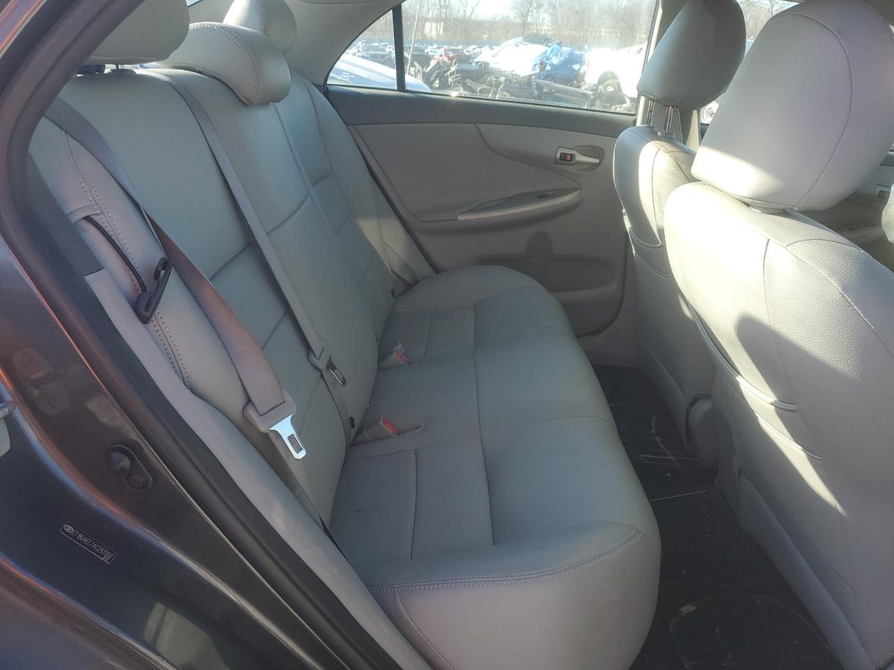 2010 Toyota Corolla - Image 11
