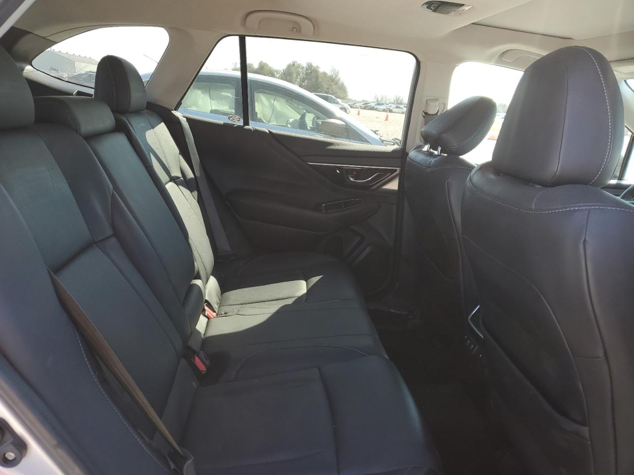 2020 Subaru Outback - Image 11
