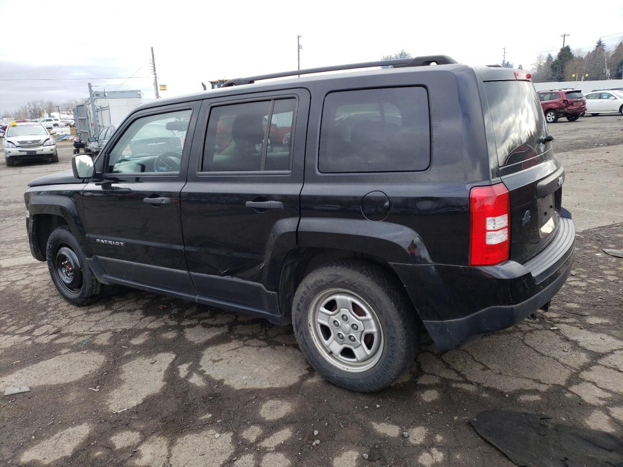 2016 Jeep Liberty (Patriot) - Image 2