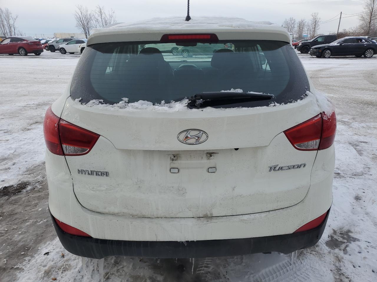 2011 Hyundai Tucson - Image 6