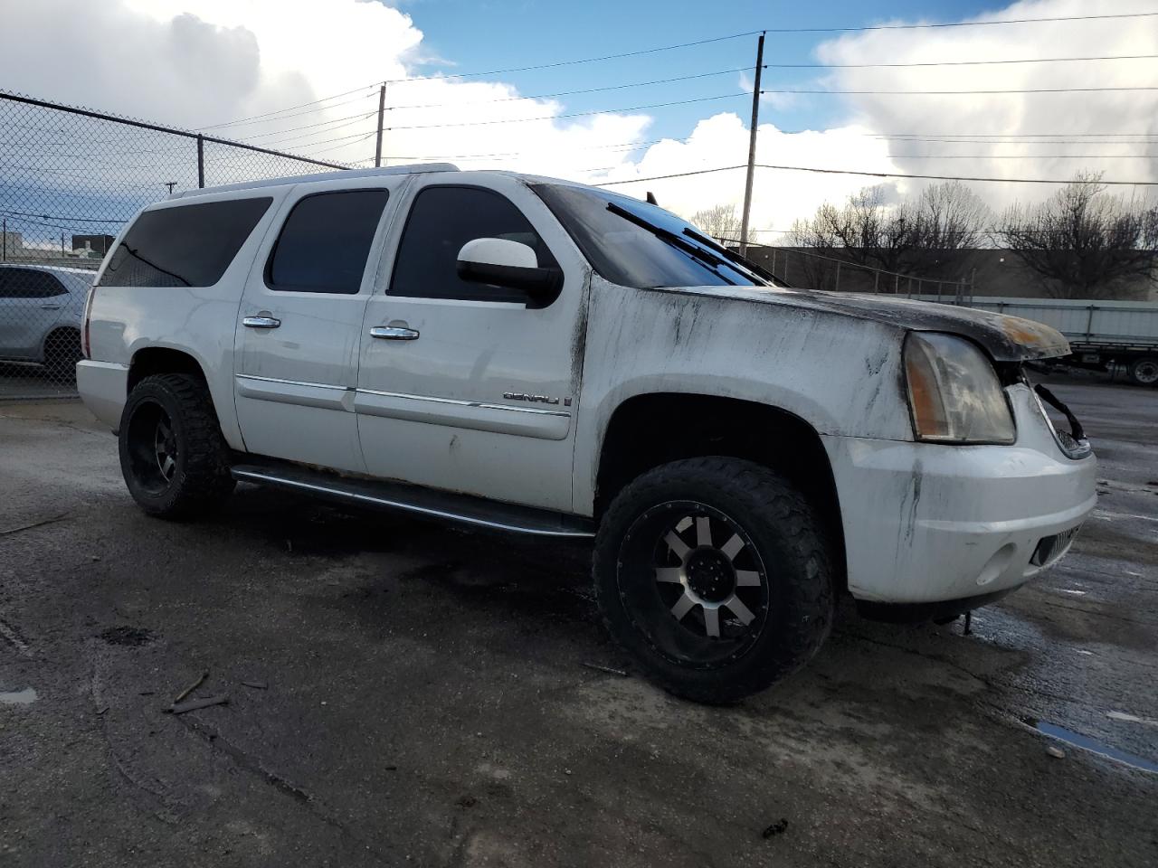 2007 GMC Yukon - Image 4