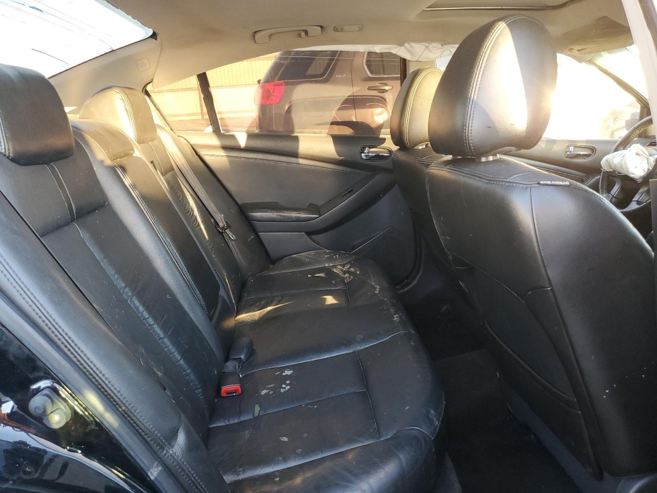 2010 Nissan Altima - Image 10