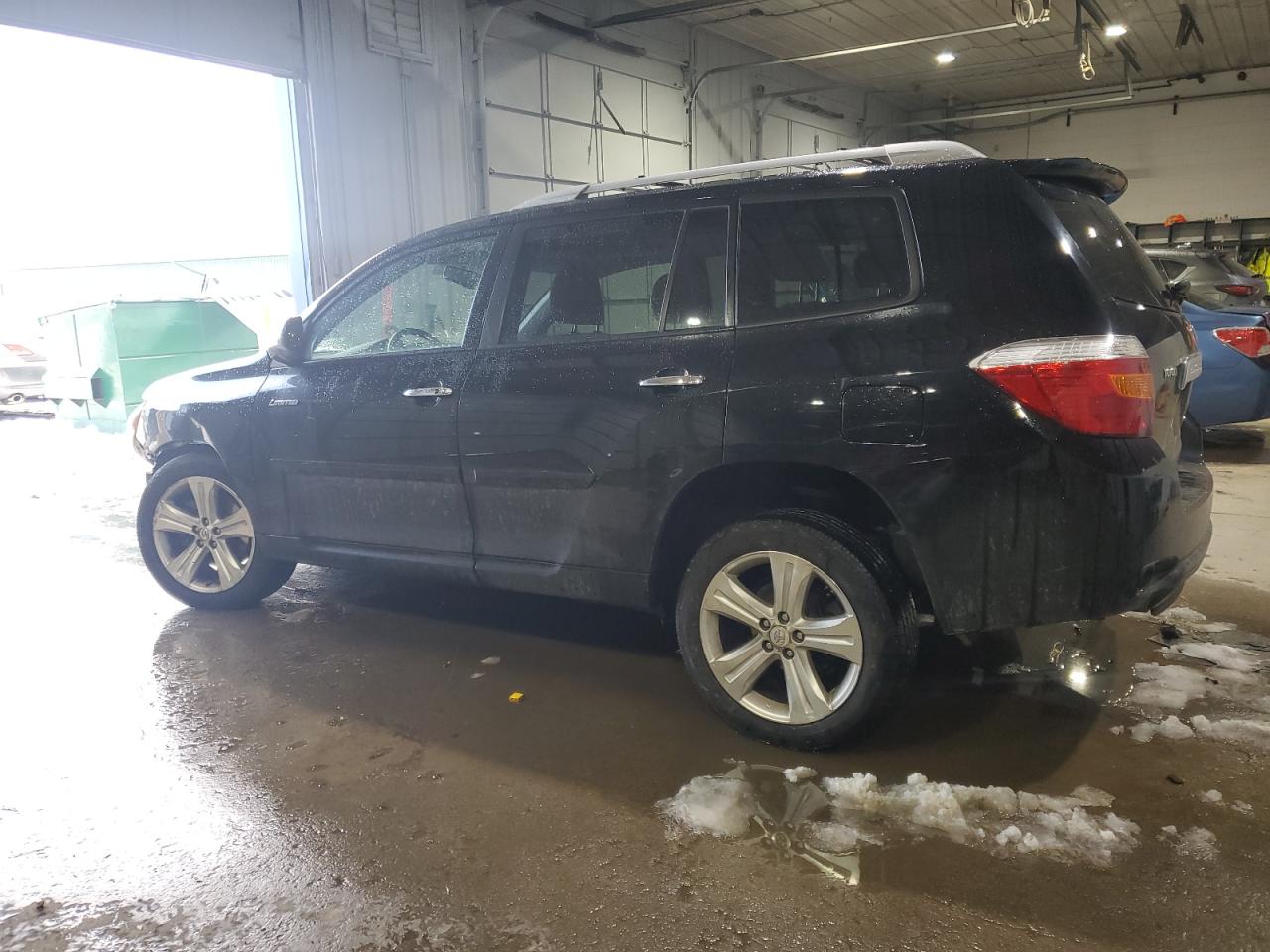2009 Toyota Highlander - Image 2