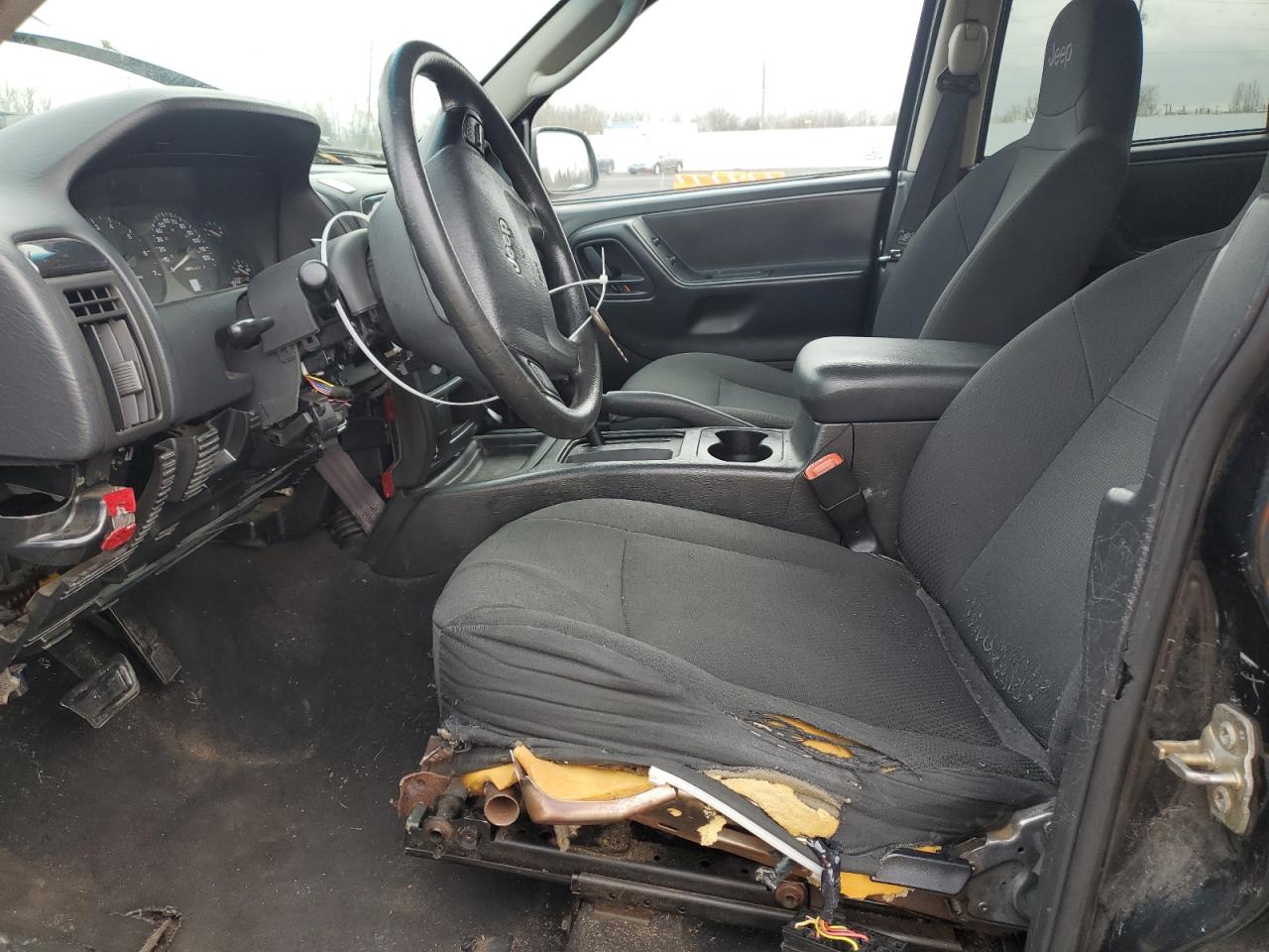 2004 Jeep Grand Cherokee - Image 7