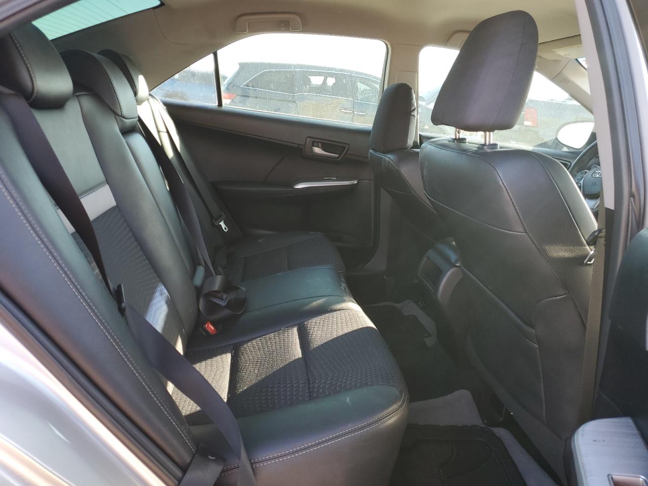 2012 Toyota Camry - Image 10