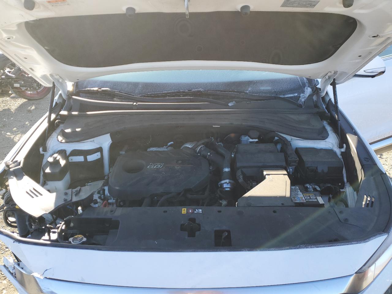 2019 Hyundai Santa Fe - Image 12