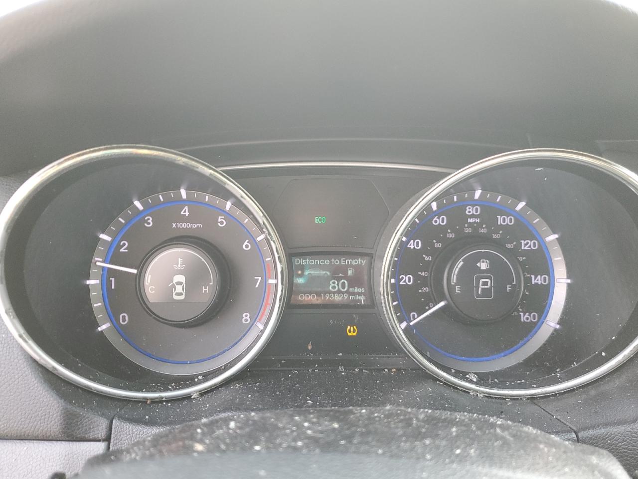 2012 Hyundai Sonata - Image 9
