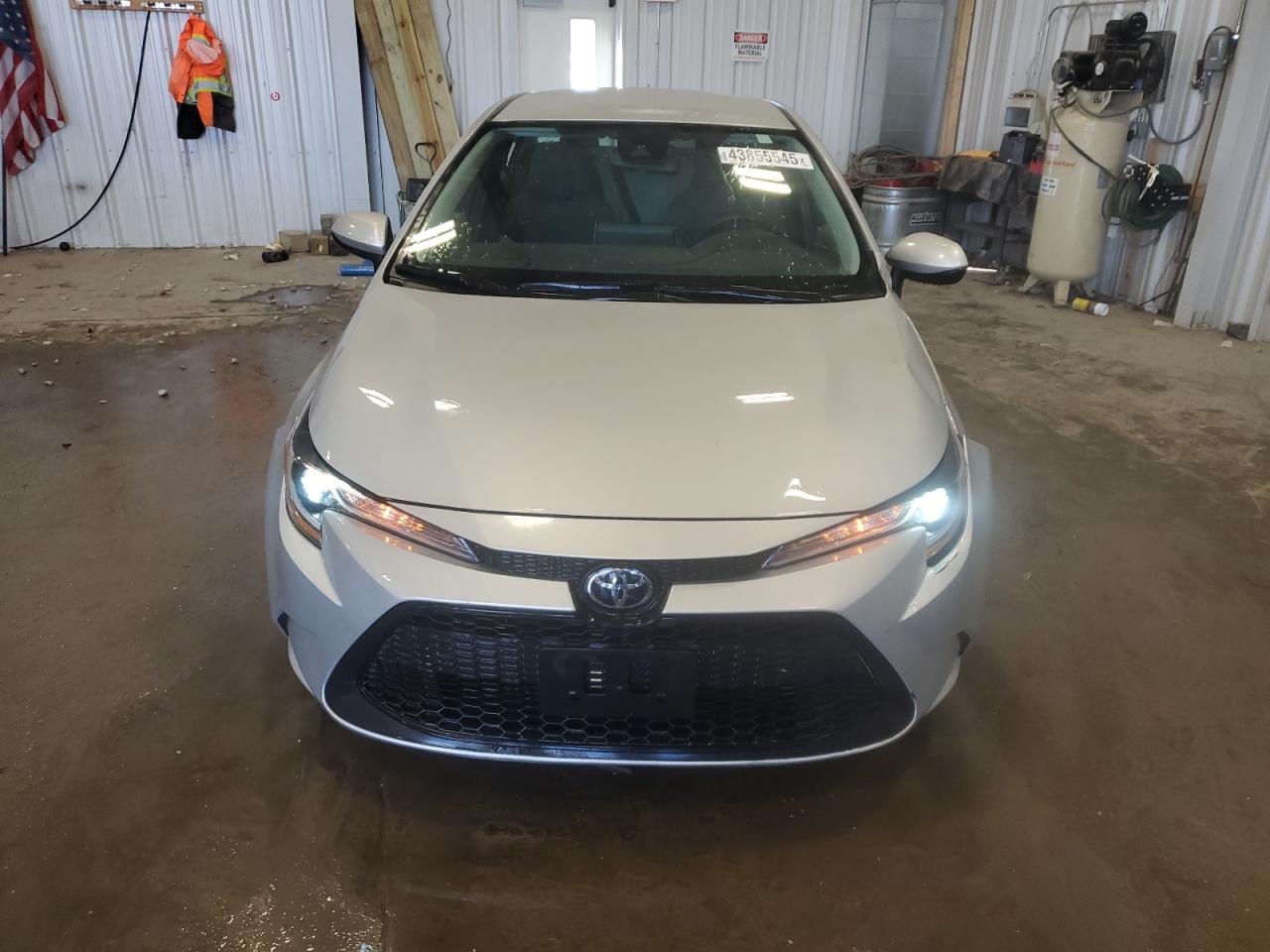 2021 Toyota Corolla - Image 5