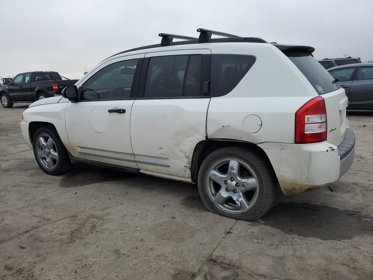 2007 Jeep Compass - Image 2